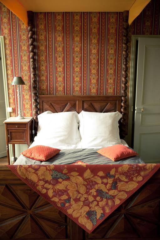 Le Chateau De La Vierge Bures-sur-Yvette Chambre photo